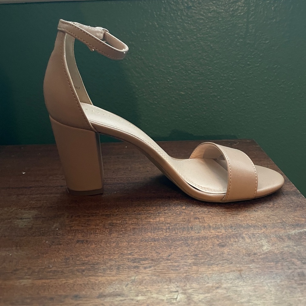 Perfect Wedding Heels - Picture 3 of 5